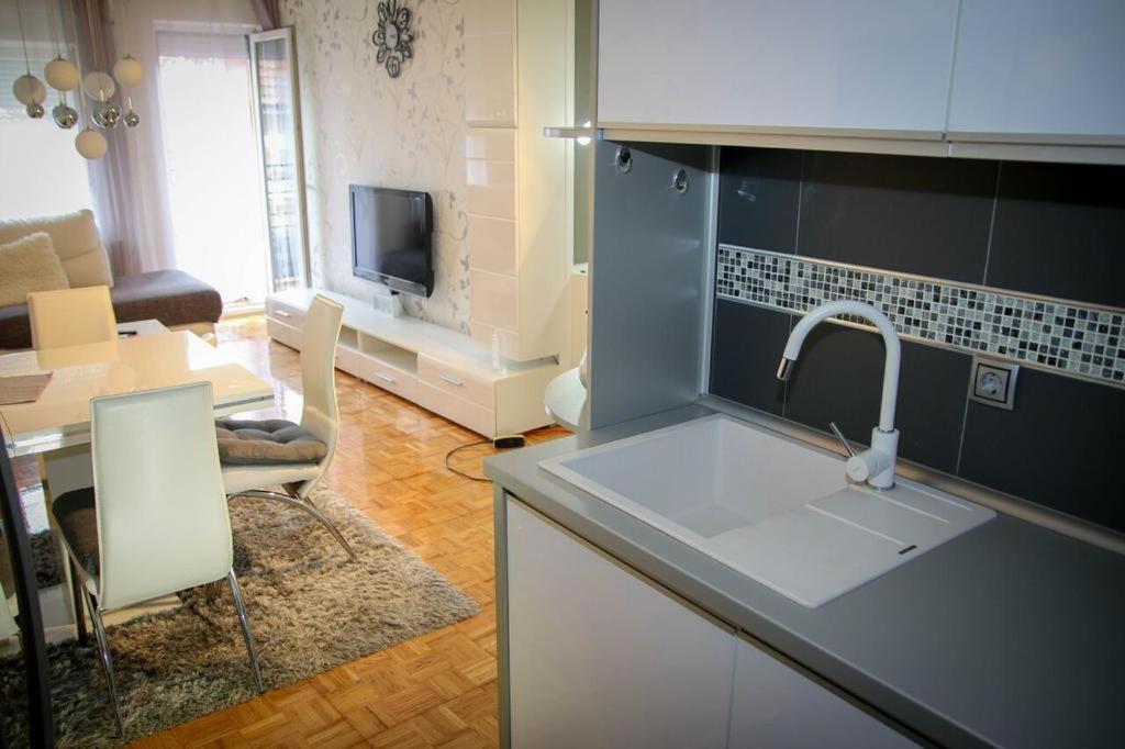 Madea Apartments Novi Sad Eksteriør bilde